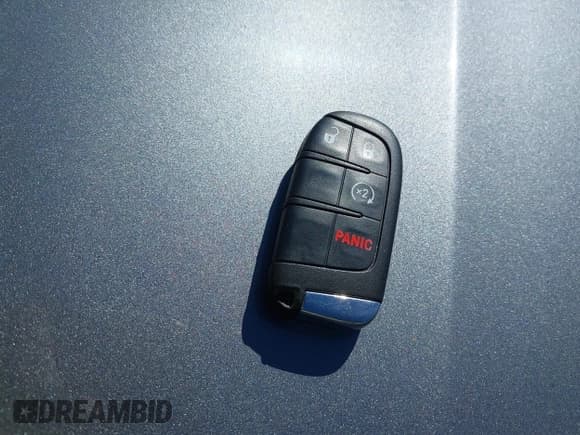 ✅ 2018 Jeep Renegade Latitude • VIN: ZACCJBBBXJPJ43843 • Lot: 42848075. Wystawiony na IAAI z przebiegiem 76 556 mil. Bezpłatny archiwum sprzedaży aukcyjnych z USA i szczegółowy raport historii pojazdu na DreamBid. Zdjęcie 11.