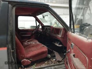 ✅ 1984 Ford Bronco • VIN: 1FMCU14S4EUC26217 • Лот: 42598219. Опубликован ранее на IAAI с пробегом 43 405 миль. Бесплатный доступ к архиву аукционных продаж из США и подробный отчёт об истории автомобиля на DreamBid. Изображение 5.