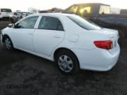 ✅ 2010 Toyota Corolla S • VIN: 2T1BU4EE6AC433161 • Lot: 42248839. Wystawiony na IAAI z przebiegiem 225 188 mil. Bezpłatny archiwum sprzedaży aukcyjnych z USA i szczegółowy raport historii pojazdu na DreamBid. Zdjęcie 3.