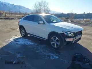 ✅ 2017 Mercedes-Benz GLC 300 • VIN: WDC0J4KB5HF239291 • Lot: 41364943. Listed on IAAI with 91,330 mi. Free auction sales archive from the USA and detailed vehicle history report at DreamBid. Image 1.