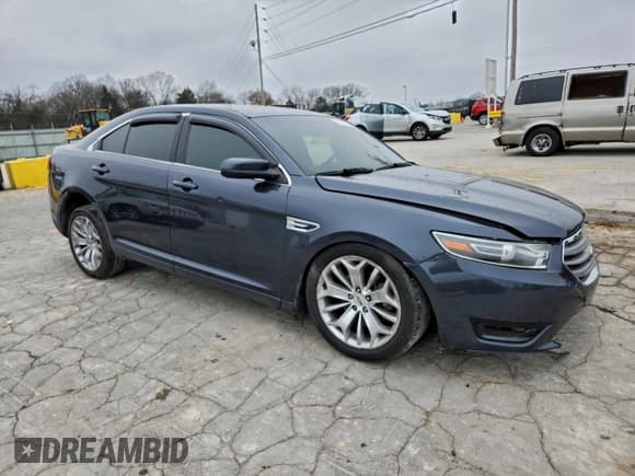 ✅ 2017 Ford Taurus SEL • VIN: 1FAHP2H82HG126955 • Lot: 95137195. Listed on Copart with 91,065 mi. Free auction sales archive from the USA and detailed vehicle history report at DreamBid. Image 4.