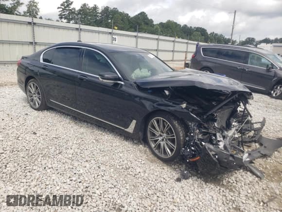 ✅ 2018 BMW 7 Series 750i • VIN: WBA7F0C59JGM23038 • Лот: 68652255. Опубликован ранее на Copart с пробегом Не указан. Бесплатный доступ к архиву аукционных продаж из США и подробный отчёт об истории автомобиля на DreamBid. Изображение 4.