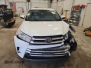 ✅ 2018 Toyota Highlander XLE • VIN: 5TDJZRFH6JS875402 • Lot: 82706905. Listed on Copart with 120,484 mi. Free auction sales archive from the USA and detailed vehicle history report at DreamBid. Image 5.