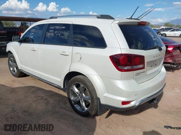 ✅ 2016 Dodge Journey Crossroad Plus • VIN: 3C4PDDGG1GT161080 • Lot: 43116402. Listed on IAAI with 87,671 mi. Free auction sales archive from the USA and detailed vehicle history report at DreamBid. Image 3.