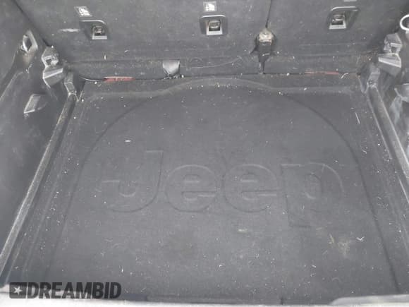 ✅ 2020 Jeep Renegade Sport • VIN: ZACNJAAB8LPL39108 • Lot: 43678734. Listed on IAAI with 114,201 mi. Free auction sales archive from the USA and detailed vehicle history report at DreamBid. Image 12.