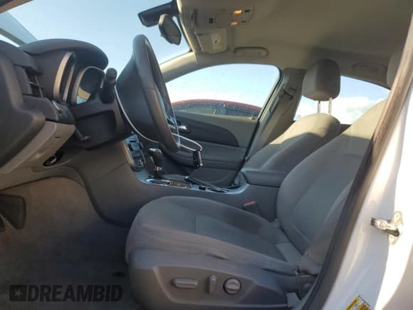 ✅ 2015 Chevrolet Malibu LS • VIN: 1G11A5SL8FF249781 • Лот: 87066755. Опубликован ранее на Copart с пробегом 112 960 миль. Бесплатный доступ к архиву аукционных продаж из США и подробный отчёт об истории автомобиля на DreamBid. Изображение 7.