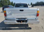 ✅ 1988 Toyota Pickup • VIN: JT4RN50R2J0361753 • Лот: 71372845. Опубликован ранее на Copart с пробегом 158 008 миль. Бесплатный доступ к архиву аукционных продаж из США и подробный отчёт об истории автомобиля на DreamBid. Изображение 6.