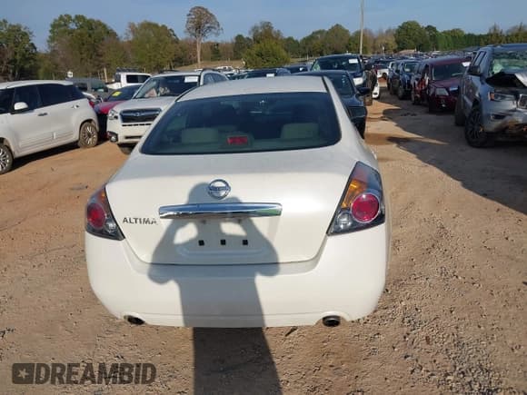 ✅ 2010 Nissan Altima SL • VIN: 1N4AL2AP5AN466293 • Лот: 40895061. Опубликован ранее на IAAI с пробегом 172 956 миль. Бесплатный доступ к архиву аукционных продаж из США и подробный отчёт об истории автомобиля на DreamBid. Изображение 16.
