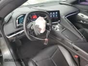 ✅ 2022 Chevrolet Corvette 1LT • VIN: 1G1YA2D48N5122021 • Lot: 62939875. Wystawiony na Copart z przebiegiem 21 331 mil. Bezpłatny archiwum sprzedaży aukcyjnych z USA i szczegółowy raport historii pojazdu na DreamBid. Zdjęcie 8.