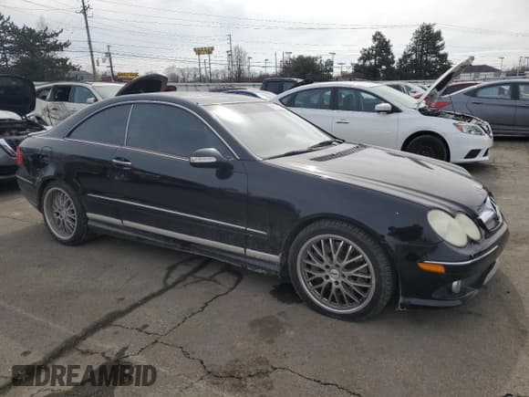 ✅ 2007 Mercedes-Benz CLK 550 • VIN: WDBTJ72HX7F216515 • Lot: 46517705. Wystawiony na Copart z przebiegiem 149 364 mil. Bezpłatny archiwum sprzedaży aukcyjnych z USA i szczegółowy raport historii pojazdu na DreamBid. Zdjęcie 4.