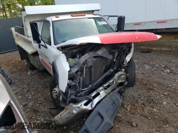 ✅ 2006 Chevrolet Silverado 1500 • VIN: 1GBJC34U66E219197 • Lot: 84921325. Wystawiony na Copart z przebiegiem 144 467 mil. Bezpłatny archiwum sprzedaży aukcyjnych z USA i szczegółowy raport historii pojazdu na DreamBid. Zdjęcie 4.