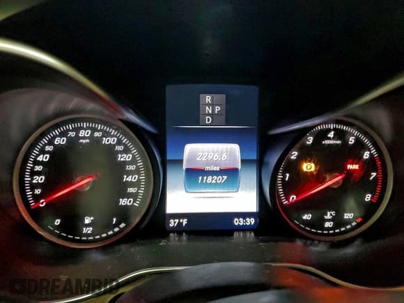 ✅ 2016 Mercedes-Benz C 300 Luxury • VIN: 55SWF4KB3GU166764 • Lot: 95323705. Listed on Copart with 118,207 mi. Free auction sales archive from the USA and detailed vehicle history report at DreamBid. Image 9.