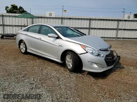 ✅ 2013 Hyundai Sonata Limited • VIN: KMHEC4A42DA071671 • Lot: 70534854. Listed on Copart with 88,728 mi. Free auction sales archive from the USA and detailed vehicle history report at DreamBid. Image 11.