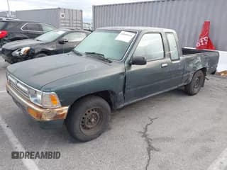✅ 1993 Toyota Pickup DLX • VIN: JT4RN93PXP5080040 • Lot: 43680519. Listed on IAAI with 267,099 mi. Free auction sales archive from the USA and detailed vehicle history report at DreamBid. Image 2.