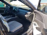 ✅ 2023 Lexus RX 350 • VIN: 2T2BAMBA1PC015931 • Лот: 41611538. Опубликован ранее на IAAI с пробегом 17 240 миль. Бесплатный доступ к архиву аукционных продаж из США и подробный отчёт об истории автомобиля на DreamBid. Изображение 5.