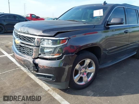 ✅ 2016 Chevrolet Suburban LT • VIN: 1GNSCHKC7GR166857 • Lot: 42569964. Listed on IAAI with 185,080 mi. Free auction sales archive from the USA and detailed vehicle history report at DreamBid. Image 17.