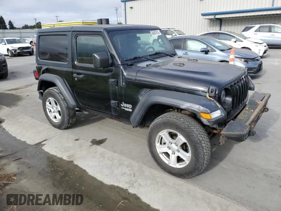 ✅ 2019 Jeep Wrangler Sport S • VIN: 1C4GJXAGXKW579272 • Lot: 68467615. Listed on Copart with 26,886 mi. Free auction sales archive from the USA and detailed vehicle history report at DreamBid. Image 4.