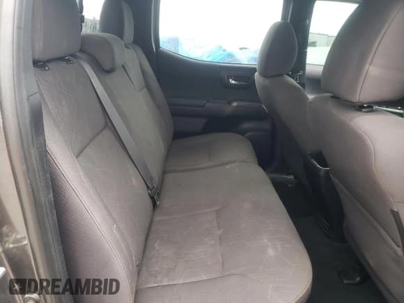 ✅ 2016 Toyota Tacoma SR • VIN: 3TMCZ5ANXGM017390 • Lot: 64838305. Wystawiony na Copart z przebiegiem 83 179 mil. Bezpłatny archiwum sprzedaży aukcyjnych z USA i szczegółowy raport historii pojazdu na DreamBid. Zdjęcie 10.