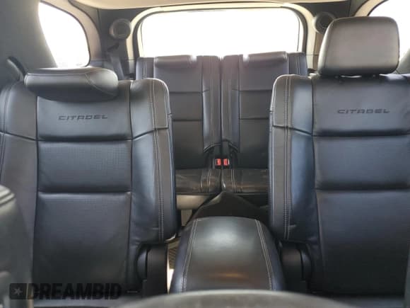 ✅ 2014 Dodge Durango Citadel • VIN: 1C4SDJET5EC406075 • Lot: 54595585. Wystawiony na Copart z przebiegiem 172 067 mil. Bezpłatny archiwum sprzedaży aukcyjnych z USA i szczegółowy raport historii pojazdu na DreamBid. Zdjęcie 10.