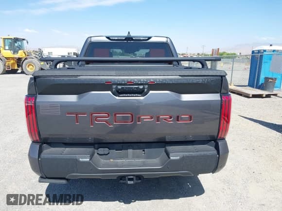 ✅ 2024 Toyota Tundra TRD Pro Hybrid • VIN: 5TFPC5DB5RX044076 • Лот: 42565620. Опубликован ранее на IAAI с пробегом 26 252 миль. Бесплатный доступ к архиву аукционных продаж из США и подробный отчёт об истории автомобиля на DreamBid. Изображение 16.