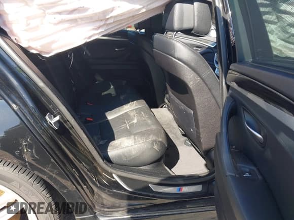 ✅ 2013 BMW 5 Series 535i • VIN: WBAFR7C52DC826897 • Лот: 43457205. Опубликован ранее на IAAI с пробегом 107 759 миль. Бесплатный доступ к архиву аукционных продаж из США и подробный отчёт об истории автомобиля на DreamBid. Изображение 8.