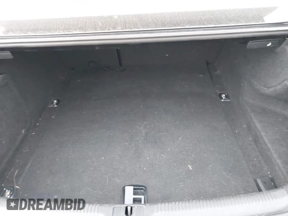 ✅ 2011 Audi A5 Premium • VIN: WAUGFAFR1BA012287 • Лот: 43852887. Опубликован ранее на IAAI с пробегом 145 286 миль. Бесплатный доступ к архиву аукционных продаж из США и подробный отчёт об истории автомобиля на DreamBid. Изображение 12.