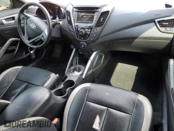 ✅ 2013 Hyundai Veloster Turbo • VIN: KMHTC6AE4DU156618 • Lot: 74522134. Wystawiony na Copart z przebiegiem 149 026 mil. Bezpłatny archiwum sprzedaży aukcyjnych z USA i szczegółowy raport historii pojazdu na DreamBid. Zdjęcie 8.