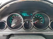 ✅ 2015 Buick Enclave Premium • VIN: 5GAKVCKD5FJ158219 • Lot: 94066395. Wystawiony na Copart z przebiegiem 139 626 mil. Bezpłatny archiwum sprzedaży aukcyjnych z USA i szczegółowy raport historii pojazdu na DreamBid. Zdjęcie 9.