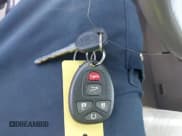 ✅ 2015 Buick Enclave Premium • VIN: 5GAKRCKD9FJ336654 • Lot: 43256534. Wystawiony na IAAI z przebiegiem 151 676 mil. Bezpłatny archiwum sprzedaży aukcyjnych z USA i szczegółowy raport historii pojazdu na DreamBid. Zdjęcie 11.