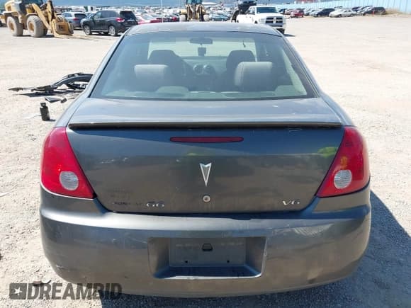 ✅ 2006 Pontiac G6 6-Cyl • VIN: 1G2ZG558564102950 • Лот: 43013387. Опубликован ранее на IAAI с пробегом 186 065 миль. Бесплатный доступ к архиву аукционных продаж из США и подробный отчёт об истории автомобиля на DreamBid. Изображение 17.