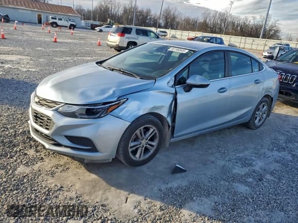 ✅ 2017 Chevrolet Cruze LT • VIN: 1G1BE5SM1H7121428 • Лот: 95198545. Опубликован ранее на Copart с пробегом 111 973 миль. Бесплатный доступ к архиву аукционных продаж из США и подробный отчёт об истории автомобиля на DreamBid. Изображение 1.