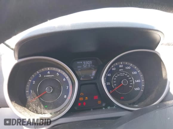 ✅ 2012 Hyundai Elantra Limited • VIN: KMHDH4AE9CU356144 • Lot: 42819840. Listed on IAAI with 52,131 mi. Free auction sales archive from the USA and detailed vehicle history report at DreamBid. Image 7.