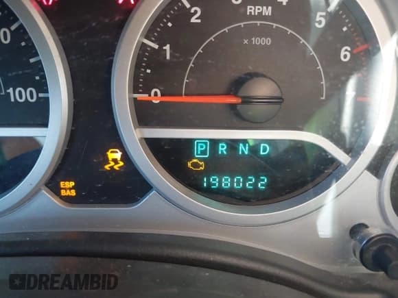 ✅ 2007 Jeep Wrangler Unlimited Sahara • VIN: 1J4GA59157L198095 • Lot: 43011519. Listed on IAAI with 198,022 mi. Free auction sales archive from the USA and detailed vehicle history report at DreamBid. Image 15.