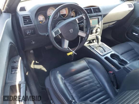 2010 Dodge Challenger R/T with VIN 2B3CJ5DT4AH314793, listed as a Copart auction lot 86094375 with 150,673 mi miles and Salvage title. Bid and sale history available at DreamBid. Image 8.