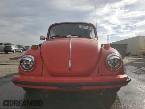 ✅ 1975 Volkswagen Beetle • VIN: 1552010446 • Lot: 91213135. Wystawiony na Copart z przebiegiem 92 047 mil. Bezpłatny archiwum sprzedaży aukcyjnych z USA i szczegółowy raport historii pojazdu na DreamBid. Zdjęcie 5.
