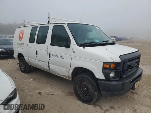 ✅ 2012 Ford Econoline Cargo Recreational • VIN: 1FTNE2EL7CDB25094 • Lot: 42137285. Wystawiony na Copart z przebiegiem 304 976 mil. Bezpłatny archiwum sprzedaży aukcyjnych z USA i szczegółowy raport historii pojazdu na DreamBid. Zdjęcie 4.