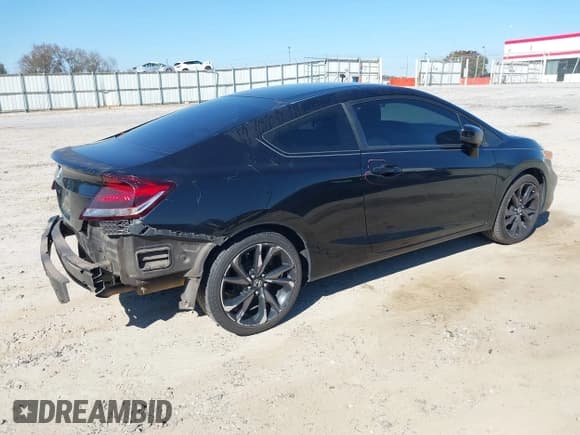 ✅ 2015 Honda Civic LX • VIN: 2HGFG3B52FH512297 • Lot: 43639938. Listed on IAAI with 107,259 mi. Free auction sales archive from the USA and detailed vehicle history report at DreamBid. Image 4.