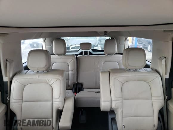 ✅ 2022 Lincoln Navigator Reserve • VIN: 5LMJJ3LT8NEL12899 • Лот: 68419944. Опубликован ранее на Copart с пробегом 27 119 миль. Бесплатный доступ к архиву аукционных продаж из США и подробный отчёт об истории автомобиля на DreamBid. Изображение 10.