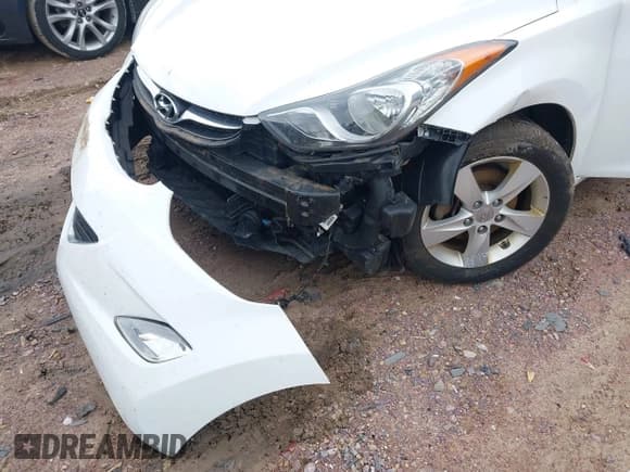 ✅ 2013 Hyundai Elantra GLS • VIN: 5NPDH4AE2DH366742 • Lot: 42743853. Listed on IAAI with 152,359 mi. Free auction sales archive from the USA and detailed vehicle history report at DreamBid. Image 6.