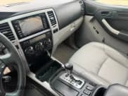 ✅ 2006 Toyota 4Runner Limited • VIN: JTEBT17R960061619 • Lot: 68199355. Wystawiony na Copart z przebiegiem 177 792 mil. Bezpłatny archiwum sprzedaży aukcyjnych z USA i szczegółowy raport historii pojazdu na DreamBid. Zdjęcie 12.