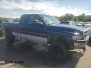 2001 Dodge 1500 с VIN 3B7HF13Z51G222581, выставлен на аукционе Copart как лот 71128324 с пробегом 174 495 миль миль и Списание • Salvage title. История ставок и продаж доступна на DreamBid. Изображение 4.