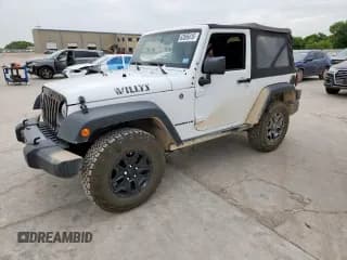 ✅ 2016 Jeep Wrangler Black Bear • VIN: 1C4AJWAG0GL104173 • Lot: 63565415. Wystawiony na Copart z przebiegiem 52 922 mil. Bezpłatny archiwum sprzedaży aukcyjnych z USA i szczegółowy raport historii pojazdu na DreamBid. Zdjęcie 1.