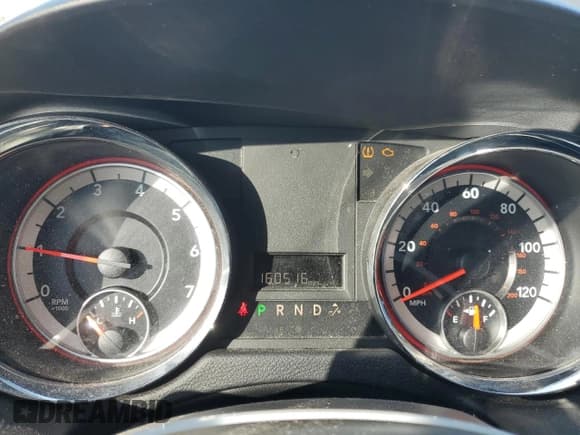 ✅ 2018 Dodge Grand Caravan SXT • VIN: 2C4RDGCG5JR215698 • Лот: 92485495. Опубликован ранее на Copart с пробегом 160 516 миль. Бесплатный доступ к архиву аукционных продаж из США и подробный отчёт об истории автомобиля на DreamBid. Изображение 9.