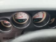 ✅ 2009 Dodge Challenger R/T • VIN: 2B3LJ54T29H525440 • Lot: 84290145. Listed on Copart with 116,421 mi. Free auction sales archive from the USA and detailed vehicle history report at DreamBid. Image 9.