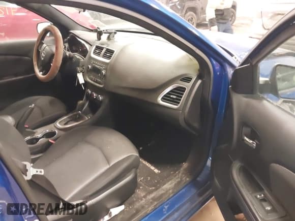 ✅ 2013 Dodge Avenger SE • VIN: 1C3CDZAB4DN688085 • Лот: 41268596. Опубликован ранее на IAAI с пробегом 105 835 миль. Бесплатный доступ к архиву аукционных продаж из США и подробный отчёт об истории автомобиля на DreamBid. Изображение 5.