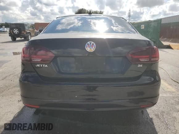 ✅ 2014 Volkswagen Jetta SE • VIN: 3VWD07AJ9EM401727 • Lot: 68901875. Listed on Copart with 139,585 mi. Free auction sales archive from the USA and detailed vehicle history report at DreamBid. Image 6.