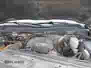 2017 Chevrolet Silverado 2500HD Work Truck z VIN 1GC2KUEG6HZ364639, wystawiony jako IAAI lot #40931157 z przebiegiem 231 343 mil mil oraz . Historia ofert i sprzedaży dostępna na DreamBid. Obrazek 10.