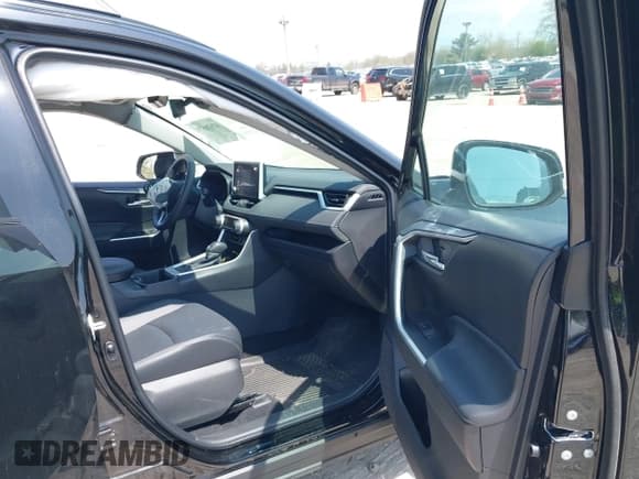 ✅ 2024 Toyota RAV4 XLE Premium • VIN: 2T3A1RFV5RW469473 • Lot: 42128579. Listed on IAAI with 2,351 mi. Free auction sales archive from the USA and detailed vehicle history report at DreamBid. Image 5.