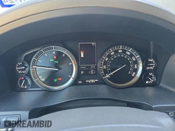 ✅ 2016 Lexus LX 570 • VIN: JTJHY7AX2G4195972 • Lot: 80693064. Listed on Copart with 44,295 mi. Free auction sales archive from the USA and detailed vehicle history report at DreamBid. Image 8.