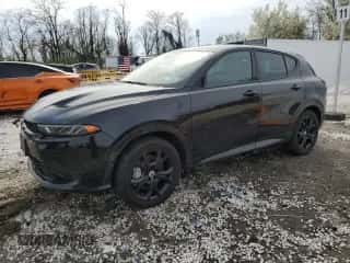 2024 Dodge Hornet R/T с VIN ZACPDFCW0R3A30992, выставлен на аукционе Copart как лот 51642475 с пробегом 24 893 миль миль и На запчасти • Non repairable. История ставок и продаж доступна на DreamBid. Изображение 1.